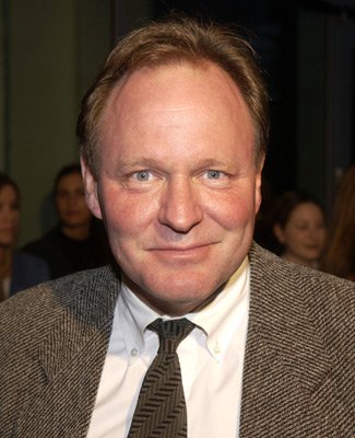 Фото - Хант Лаури: 325x400 / 30 Кб