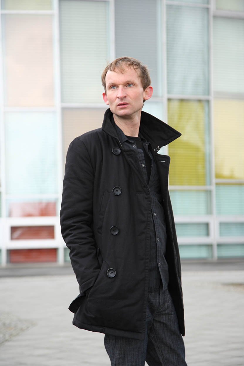 Фото - Marc Bischoff: 832x1248 / 78 Кб