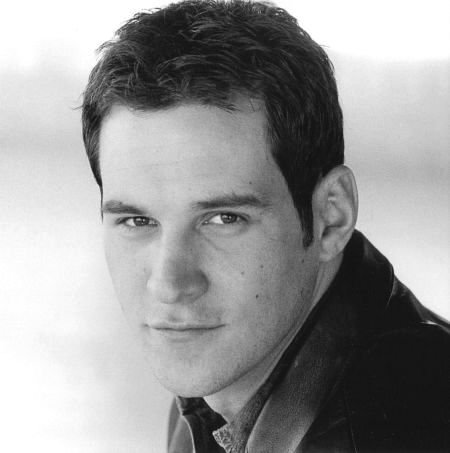 Фото - Трэвис Уиллингэм: 450x453 / 25 Кб