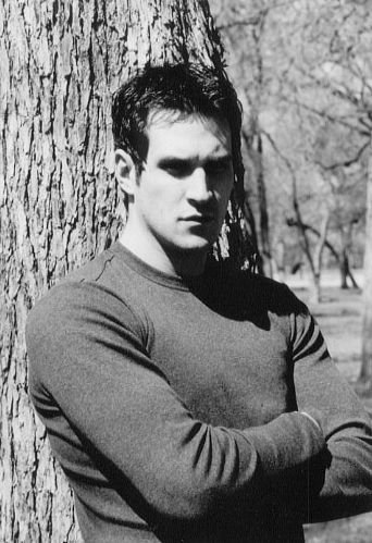 Фото - Трэвис Уиллингэм: 342x499 / 49 Кб