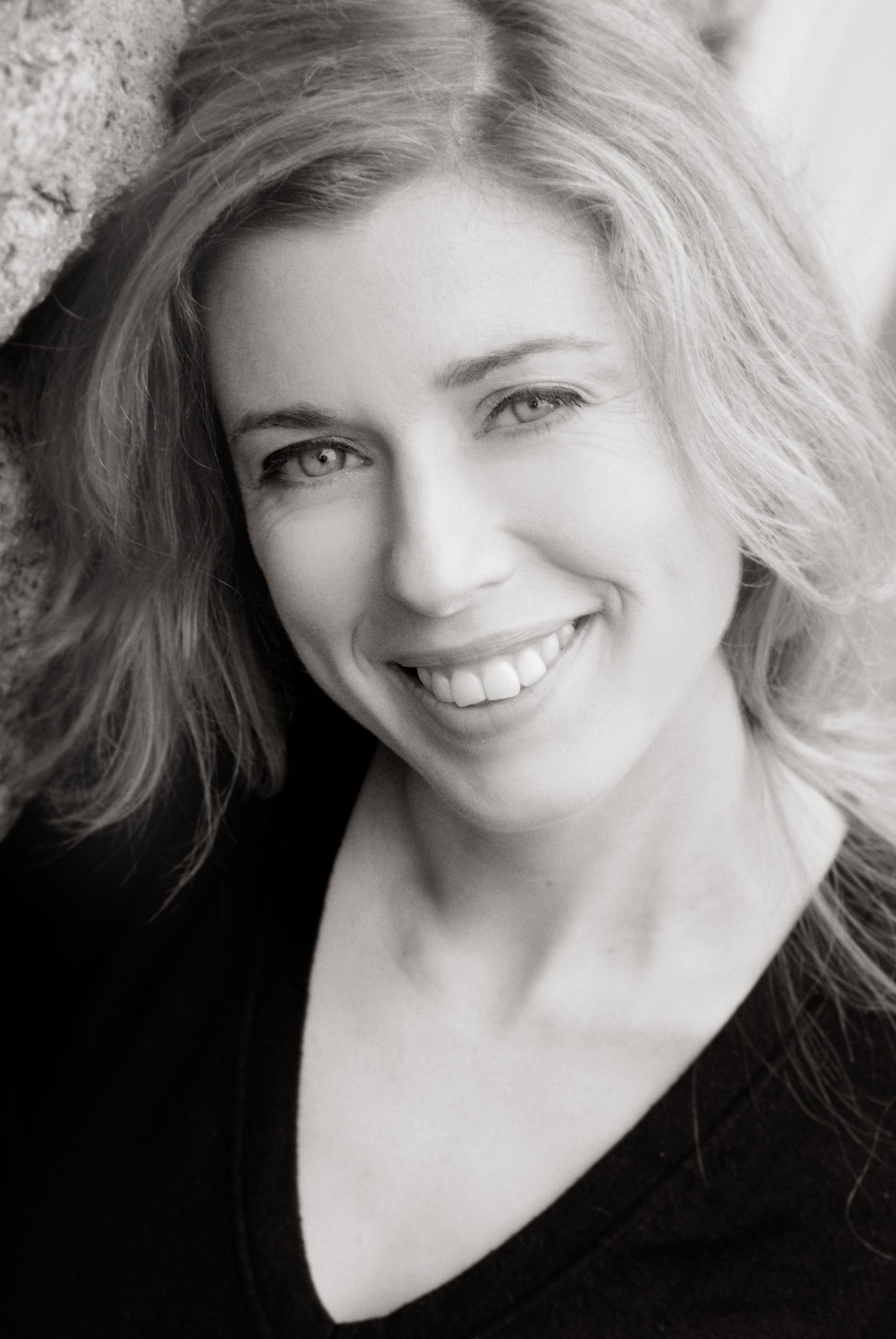 Фото - Лесли Конрой: 1371x2048 / 315 Кб