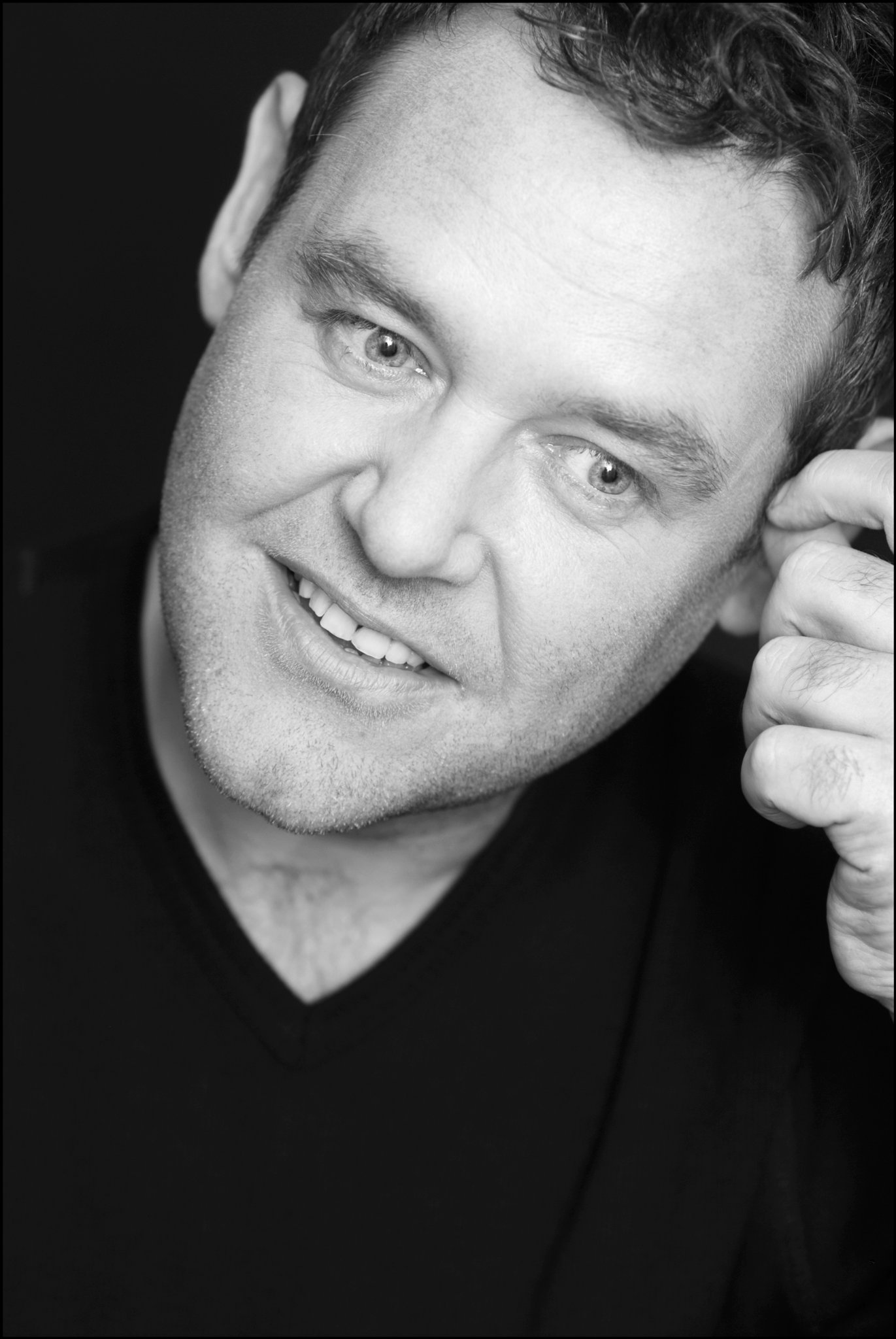 Фото - Тони Модсли: 1371x2048 / 247 Кб