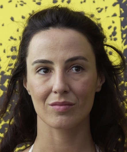 Фото - Valentina Carnelutti: 442x531 / 43 Кб