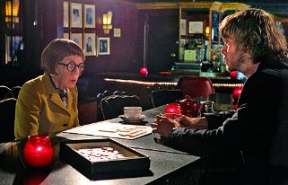 Фото - Эрик Кристиан Олсен: 321x206 / 22 Кб