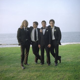 Фото - Эрик Кристиан Олсен: 324x325 / 21 Кб