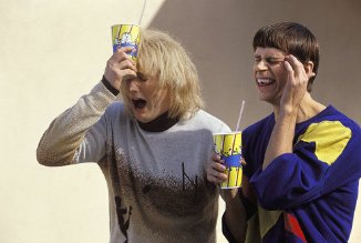 Фото - Эрик Кристиан Олсен: 326x219 / 17 Кб