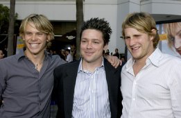 Фото - Эрик Кристиан Олсен: 261x170 / 13 Кб