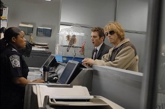 Фото - Эрик Кристиан Олсен: 323x215 / 17 Кб