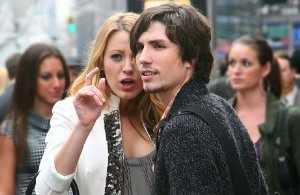 Фото - Джон Патрик Амедори: 300x195 / 17 Кб