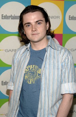 Фото - Роберт Айлер: 261x400 / 29 Кб