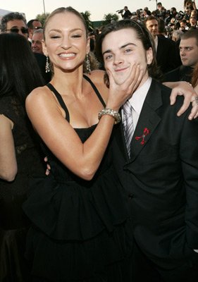 Фото - Роберт Айлер: 281x400 / 23 Кб