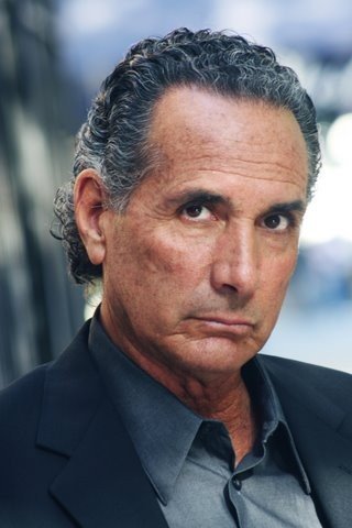 Фото - Арти Паскуале: 320x480 / 28 Кб