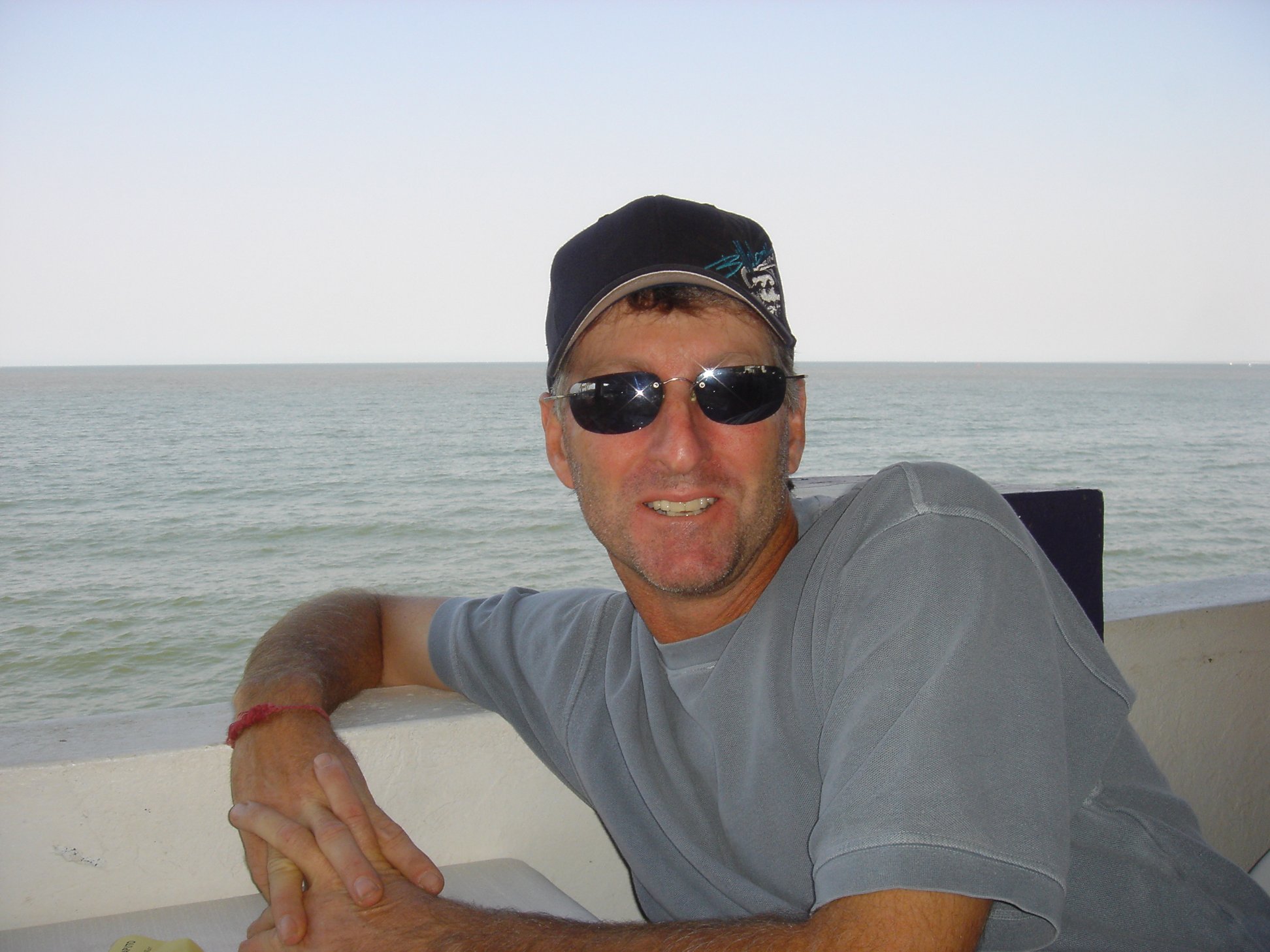 Фото - Том Стразерс: 1944x1458 / 312 Кб