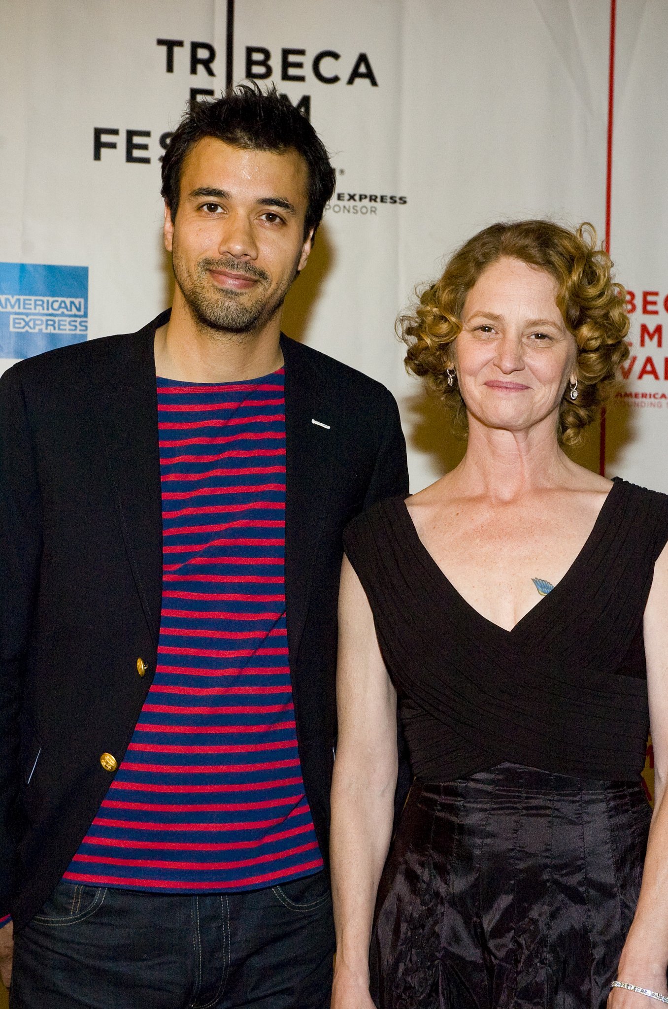 Фото - Филлип Риз: 1356x2048 / 585 Кб