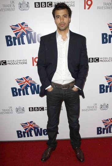 Фото - Филлип Риз: 366x540 / 42 Кб