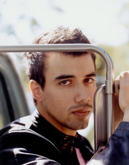 Фото - Филлип Риз: 450x578 / 37 Кб