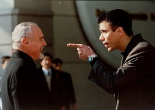 Фото - Филлип Риз: 319x226 / 13 Кб