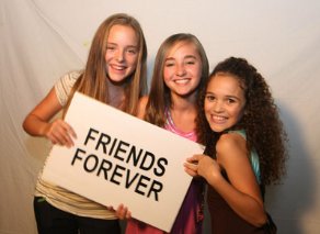 Фото - Мэдисон Петтис: 292x213 / 15 Кб