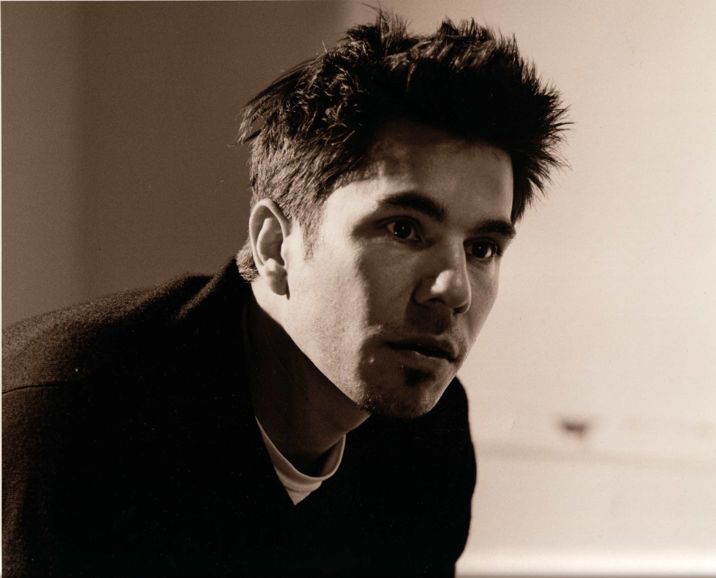 Фото - Джеймс Веласкес: 2449x1977 / 501 Кб