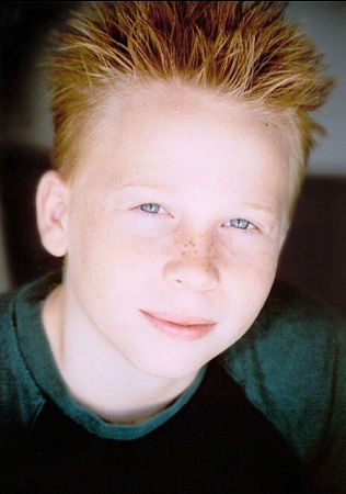 Фото - Michael Tyler Henry: 316x450 / 23 Кб