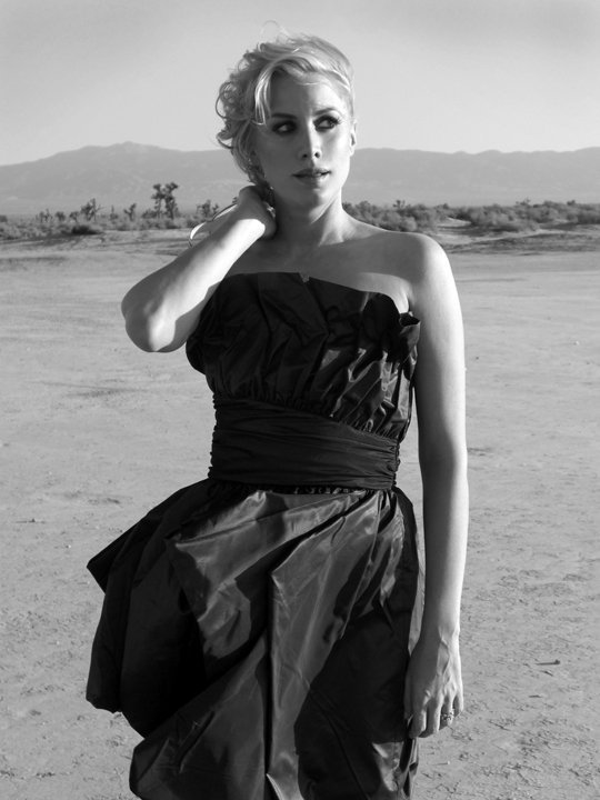 Фото - Элис Эванс: 540x720 / 58 Кб