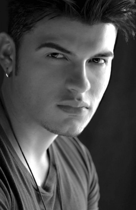 Фото - Карлуччи Вайант: 450x695 / 37 Кб