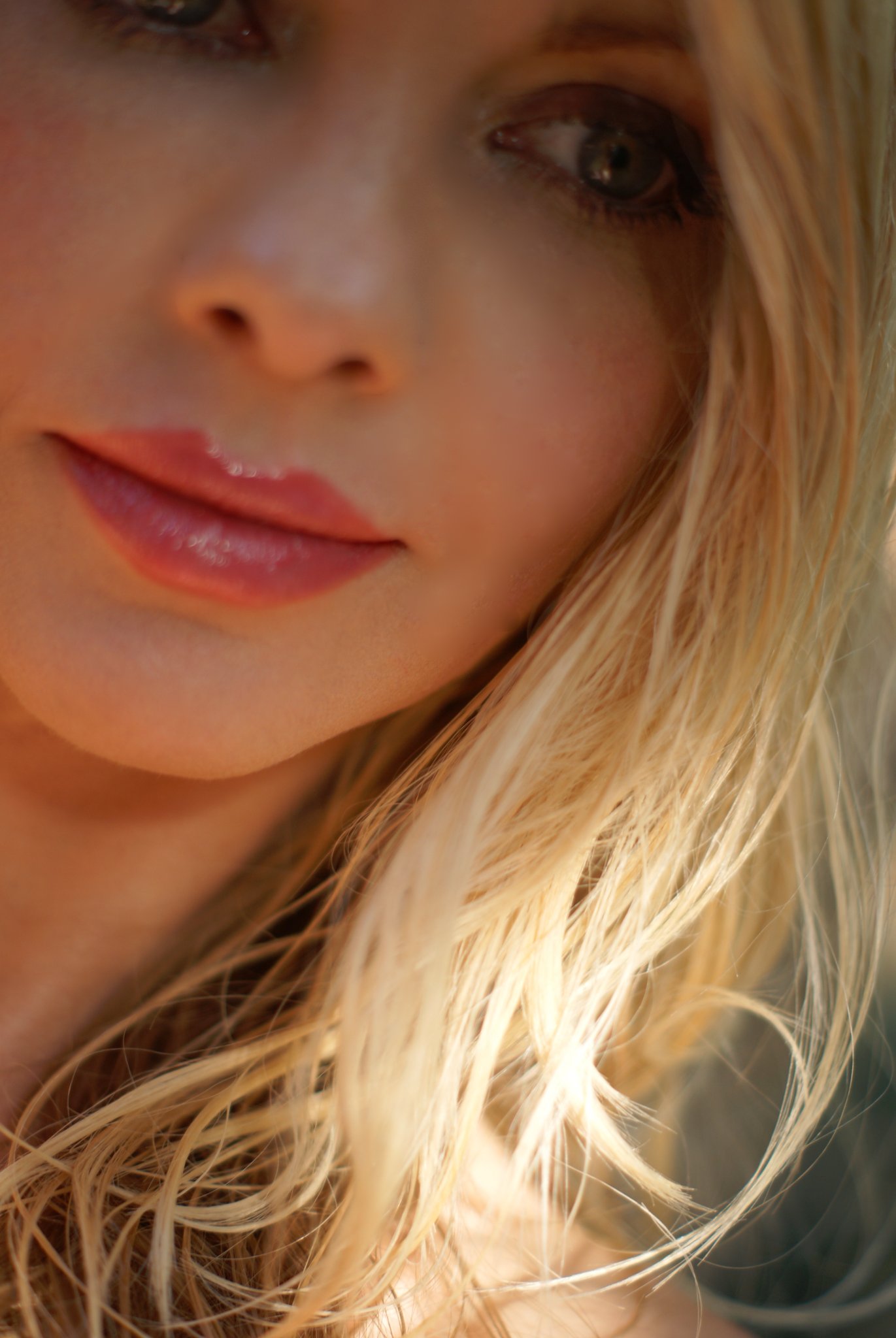 Фото - Анджела Литтл: 1371x2048 / 242 Кб