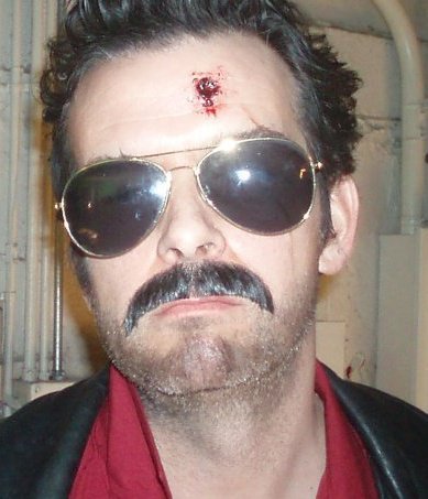 Фото - Томас Майкл Салливан: 389x453 / 37 Кб