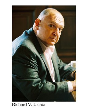 Фото - Ричард В. Ликата: 288x360 / 20 Кб