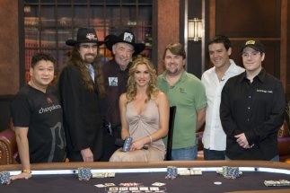 Фото - Shana Hiatt: 323x215 / 19 Кб