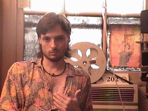 Фото - Дэниэл Винсент: 480x360 / 47 Кб