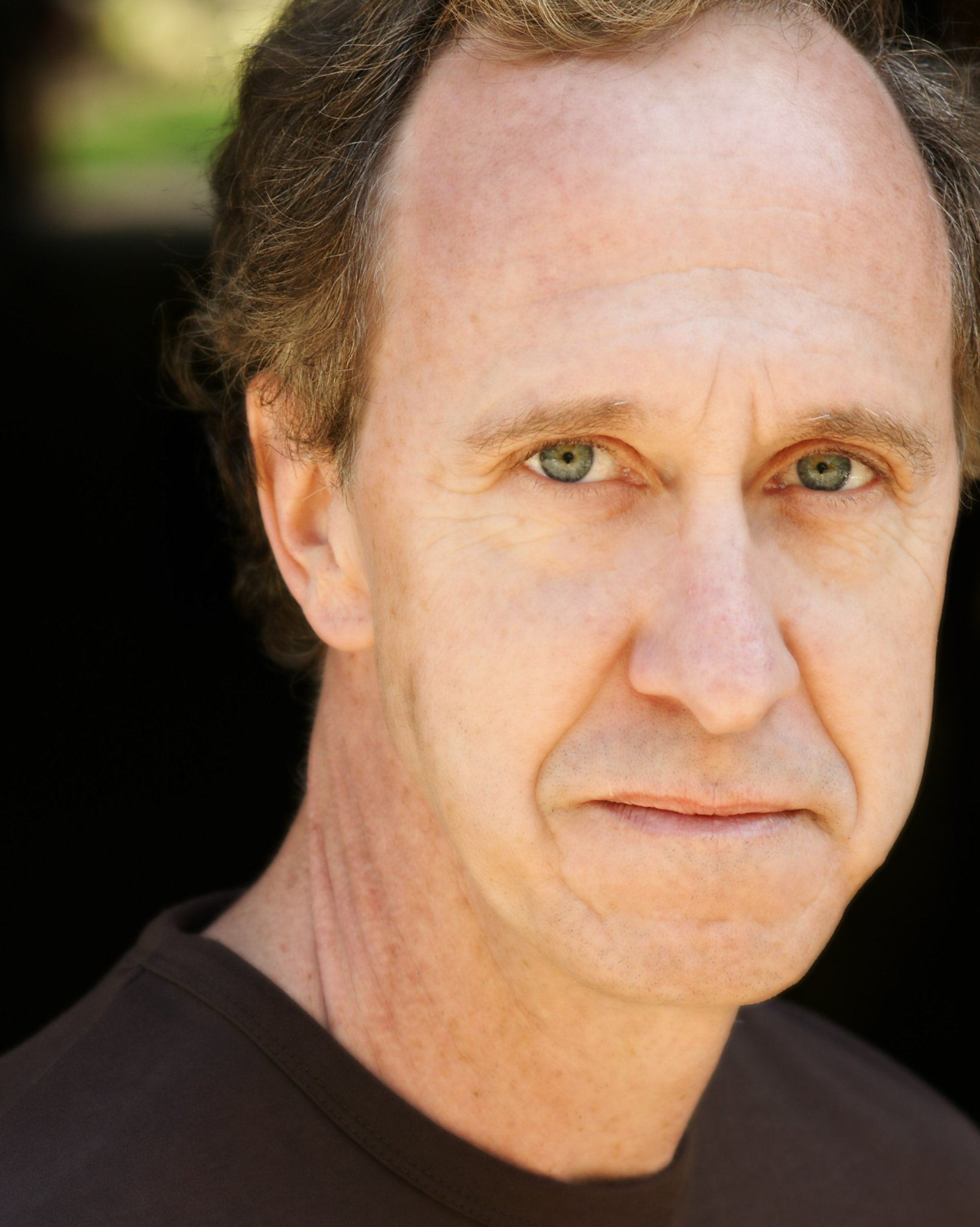 Фото - Брюс Уильямсон: 1636x2048 / 290 Кб