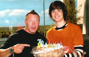 Фото - Джэйк Сендвиг: 289x186 / 17 Кб