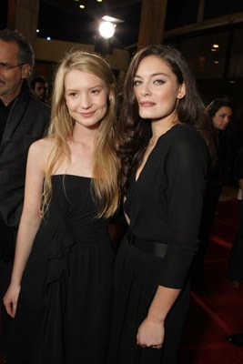 Фото - Алекса Давалос: 267x400 / 18 Кб