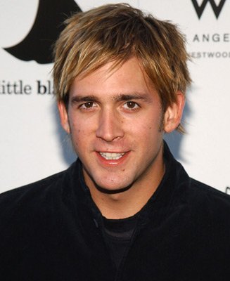 Фото - Эрик Цманда: 327x400 / 23 Кб