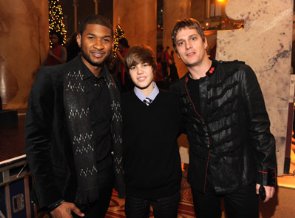 Фото - Роб Томас: 295x218 / 16 Кб