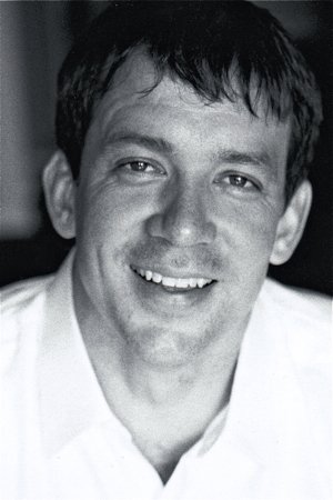 Фото - Роб Томас: 300x450 / 23 Кб