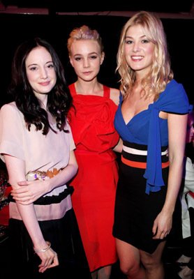 Фото - Розамунд Пайк: 278x400 / 26 Кб