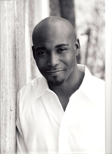 Фото - Cory McMillan: 450x619 / 37 Кб