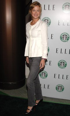 Фото - Кэролин Мерфи: 242x400 / 18 Кб