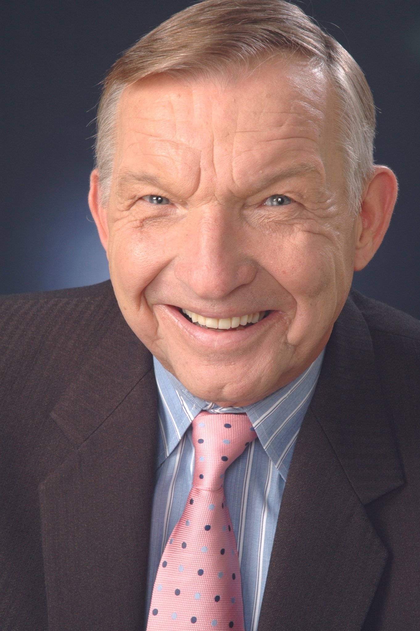 Фото - Эл Браун: 1362x2048 / 370 Кб