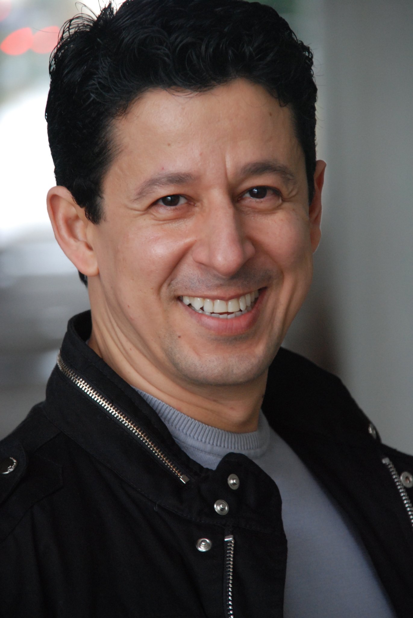 Фото - Ismail Bashey: 1371x2048 / 254 Кб