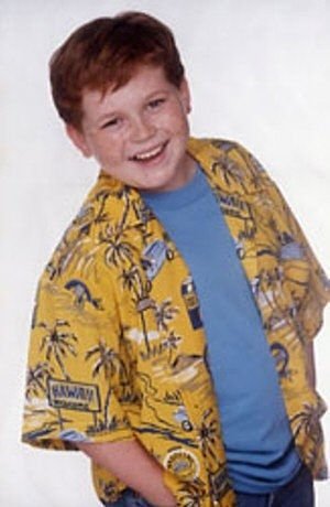 Фото - Коннор Матеус: 300x460 / 28 Кб