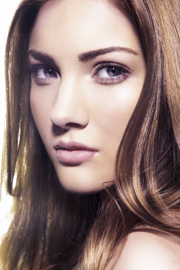 Фото - Скайлер Сэмюэлс: 600x900 / 104 Кб