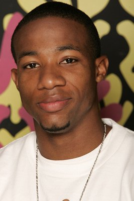 Фото - Арлен Эскарпета: 267x400 / 20 Кб