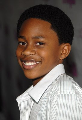 Фото - Малкольм Дэвид Келли: 273x400 / 20 Кб