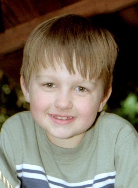 Фото - Энгус Т. Джонс: 485x658 / 49 Кб