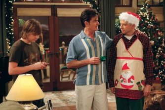 Фото - Энгус Т. Джонс: 334x223 / 24 Кб