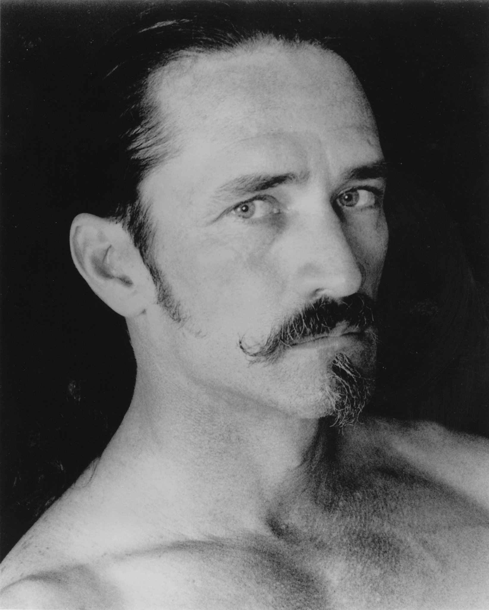 Фото - Mick Roughan: 1643x2048 / 357 Кб