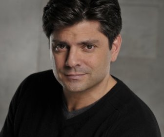 Фото - John Carlino: 336x281 / 12 Кб